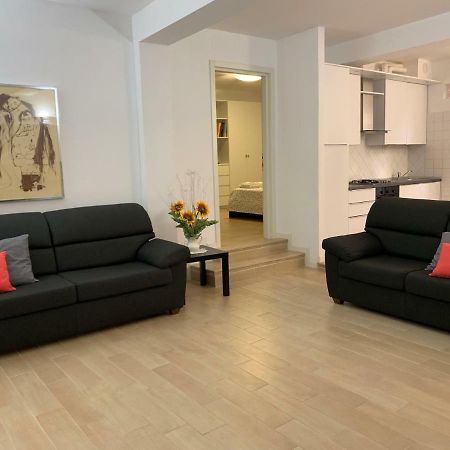 Temporary House Vicolo Colombina Apartment Bologna Luaran gambar