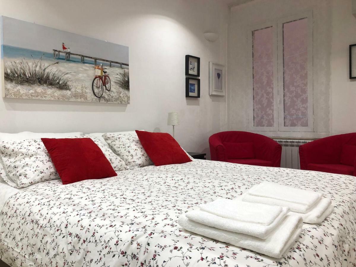 Temporary House Vicolo Colombina Apartment Bologna Luaran gambar