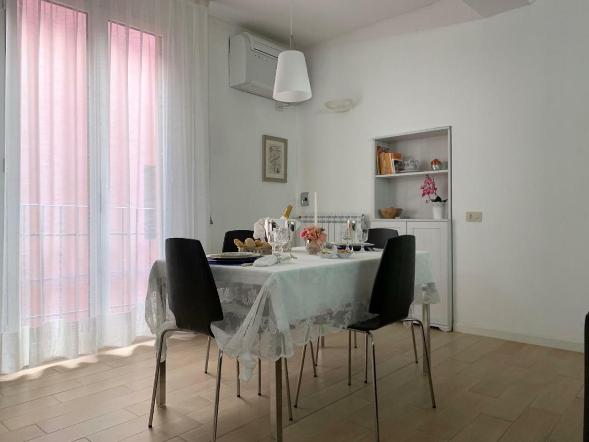 Temporary House Vicolo Colombina Apartment Bologna Luaran gambar