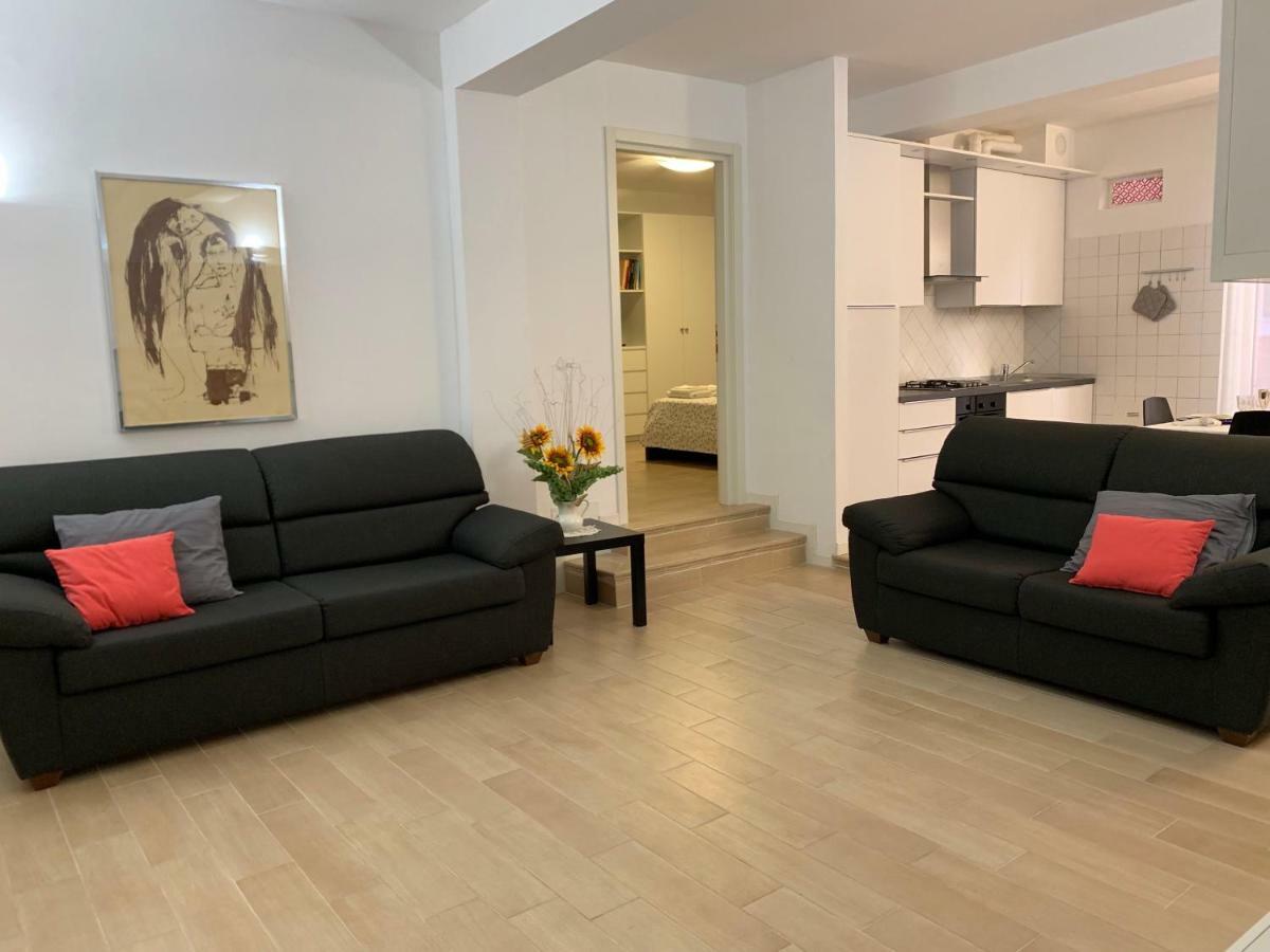 Temporary House Vicolo Colombina Apartment Bologna Luaran gambar