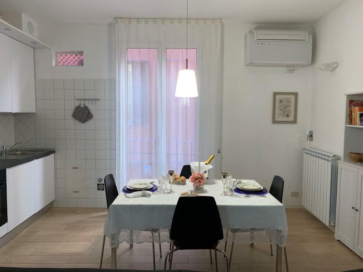 Temporary House Vicolo Colombina Apartment Bologna Luaran gambar