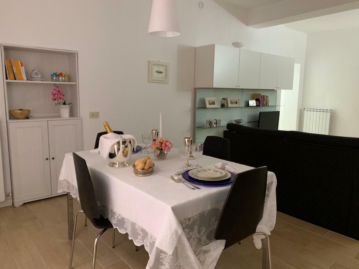 Temporary House Vicolo Colombina Apartment Bologna Luaran gambar